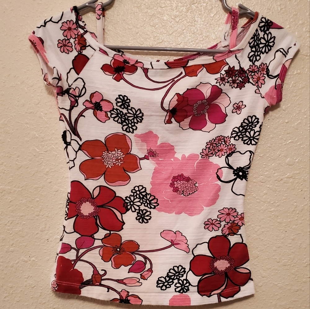 Jr. Vintage I.N. Top.  Size Small